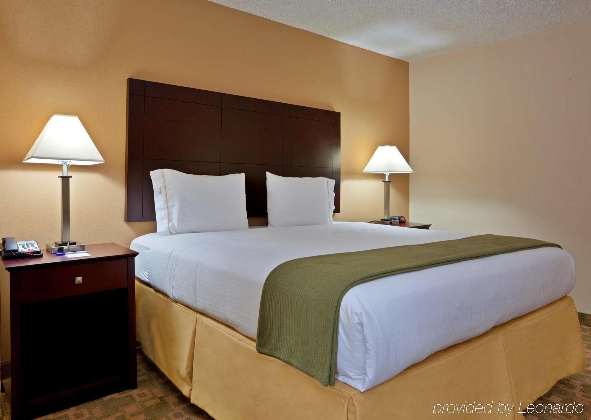 Red Roof Inn & Suites Middletown - Franklin Bagian luar foto